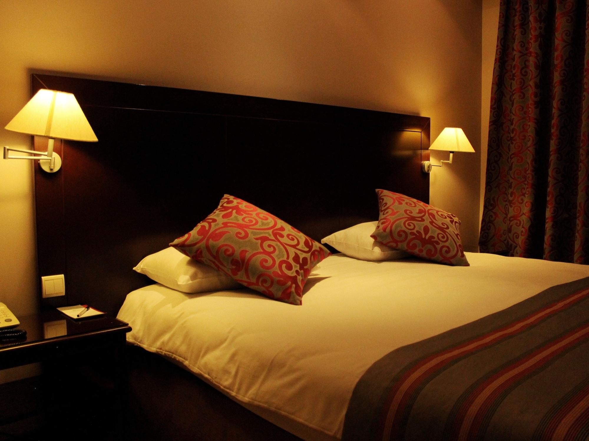 Europe Hotel Yerevan Bagian luar foto