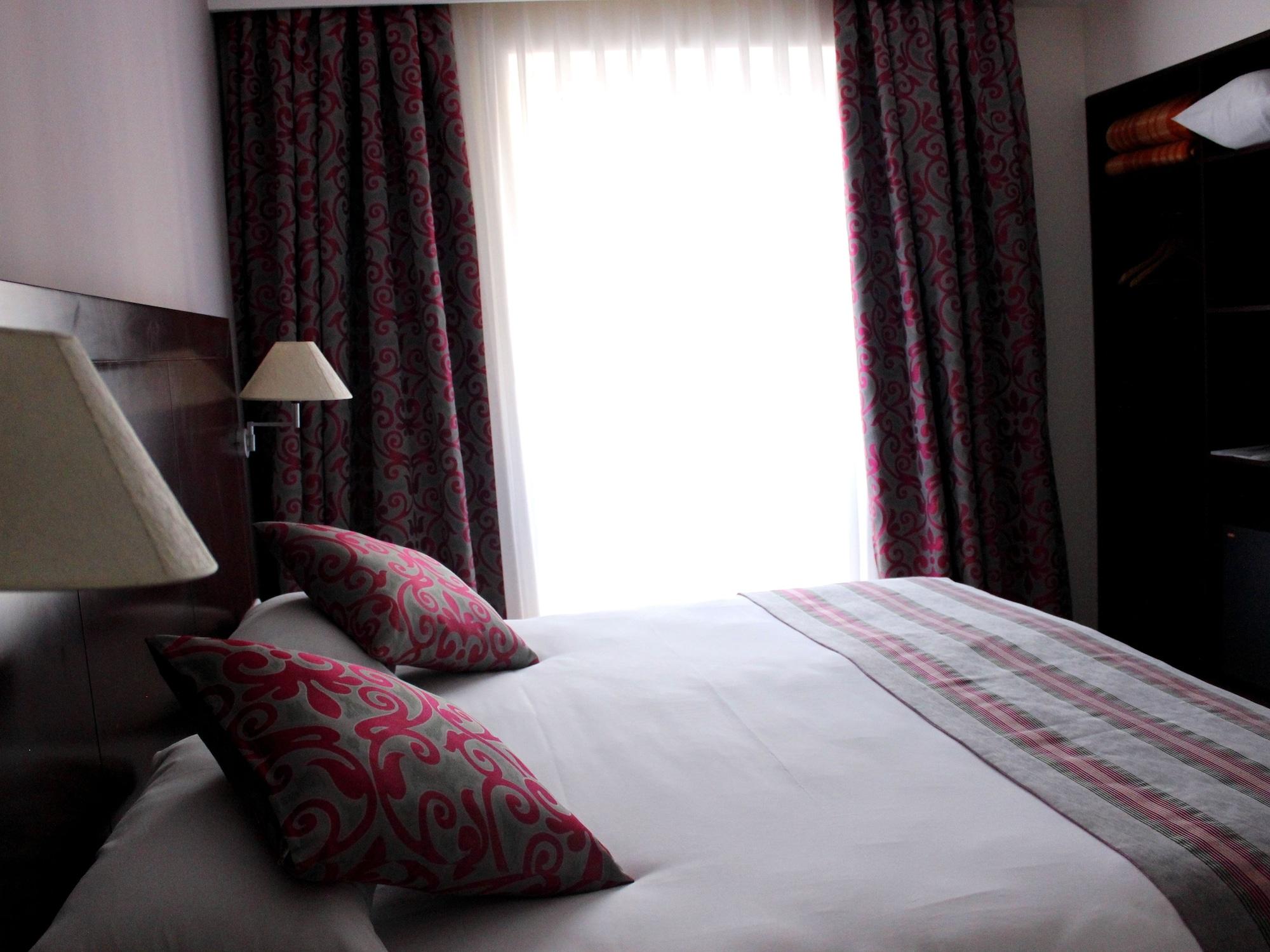 Europe Hotel Yerevan Bagian luar foto