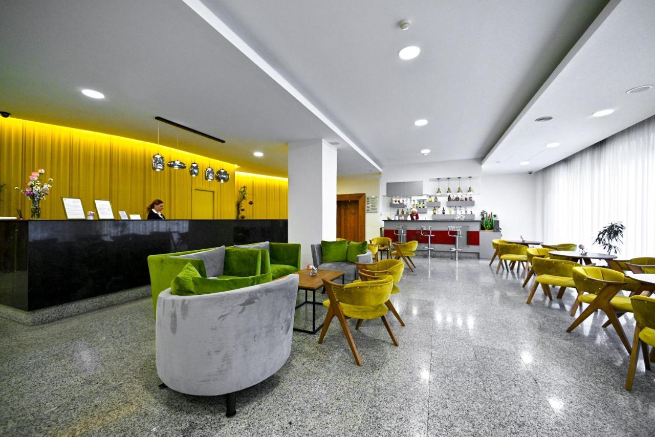 Europe Hotel Yerevan Bagian luar foto