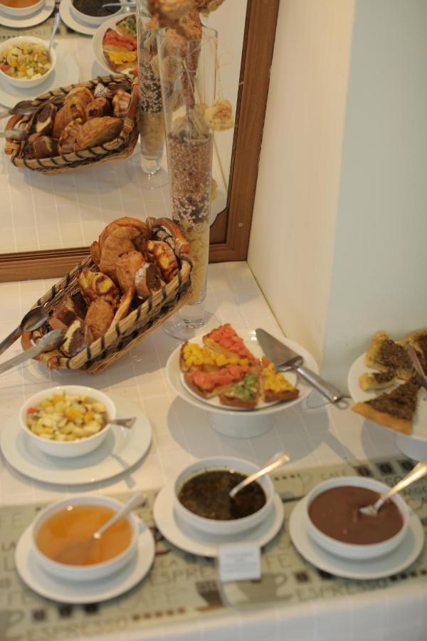 Europe Hotel Yerevan Bagian luar foto
