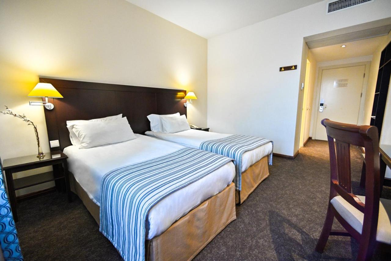 Europe Hotel Yerevan Bagian luar foto