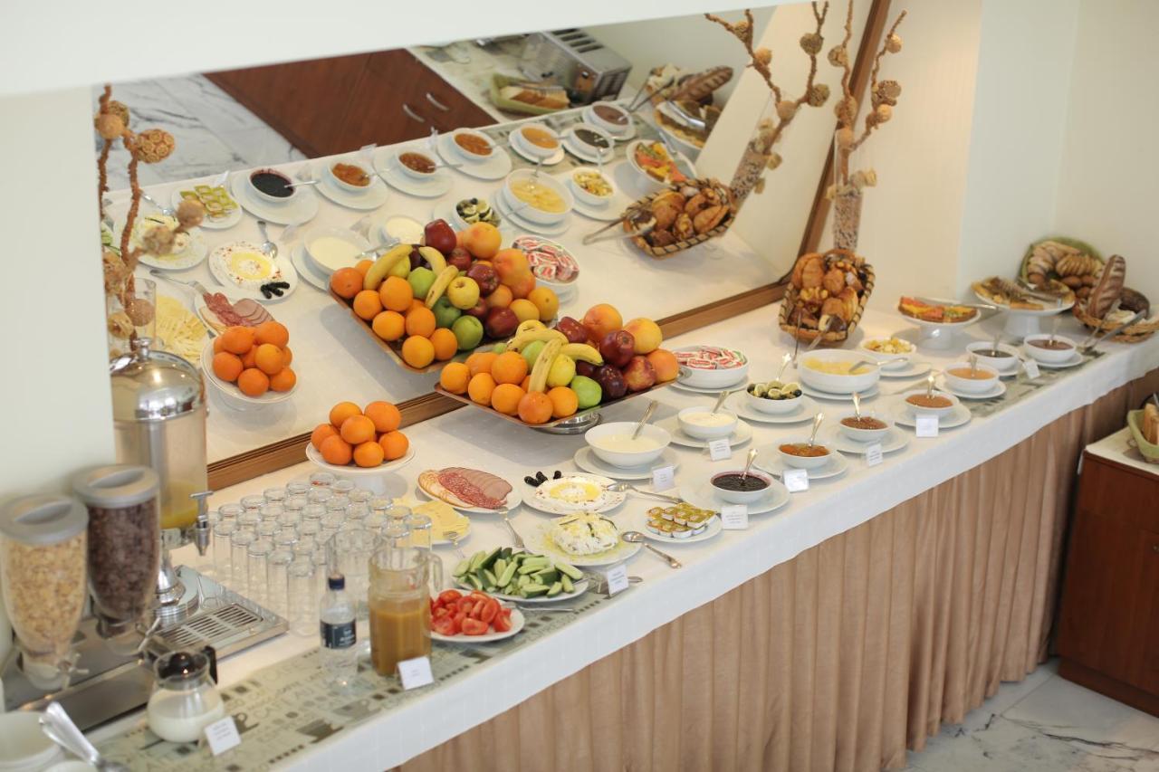 Europe Hotel Yerevan Bagian luar foto