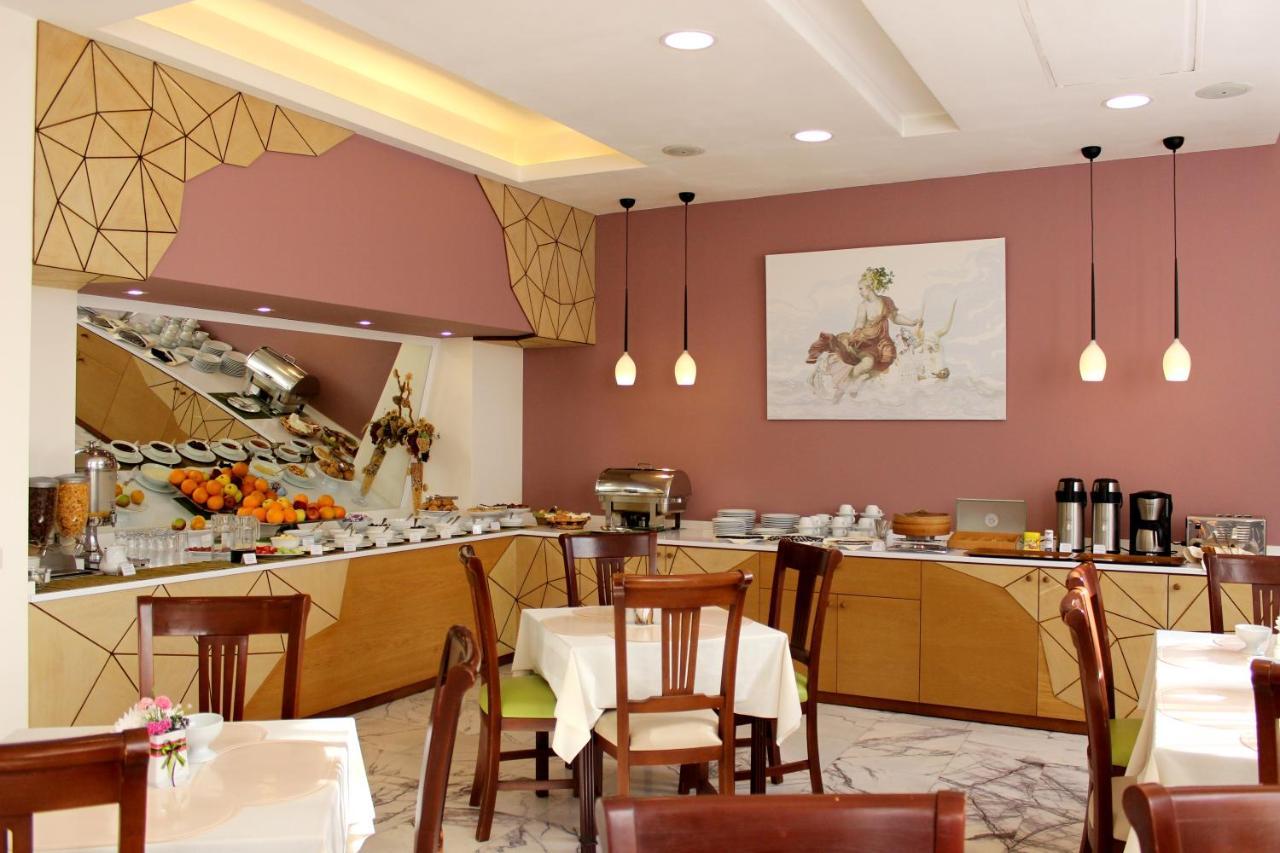 Europe Hotel Yerevan Bagian luar foto