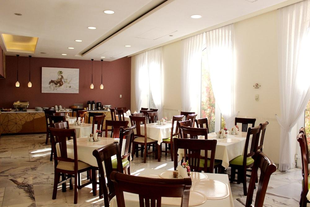 Europe Hotel Yerevan Bagian luar foto